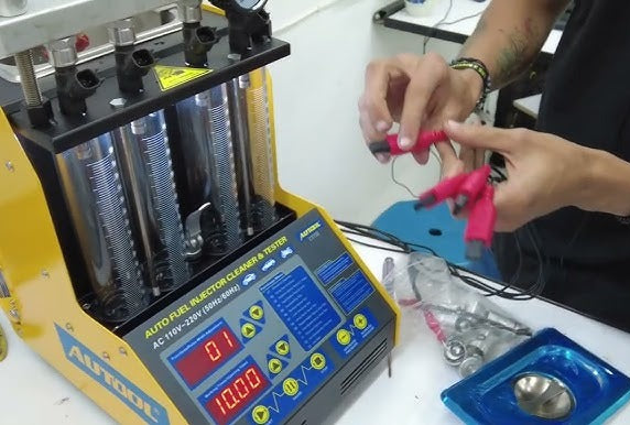 MAQUINA LIMPIA INYECTORES — categoria de herramientas automotriz en Uruguay